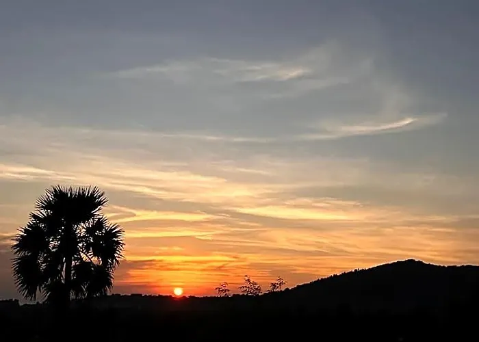 Menjangan Hill 3*