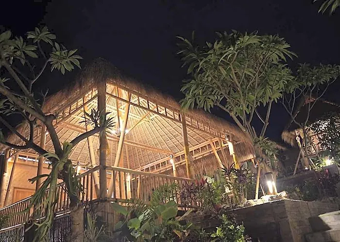 Menjangan Hill Hotel 3*