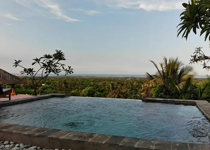 Menjangan Hill Hotel